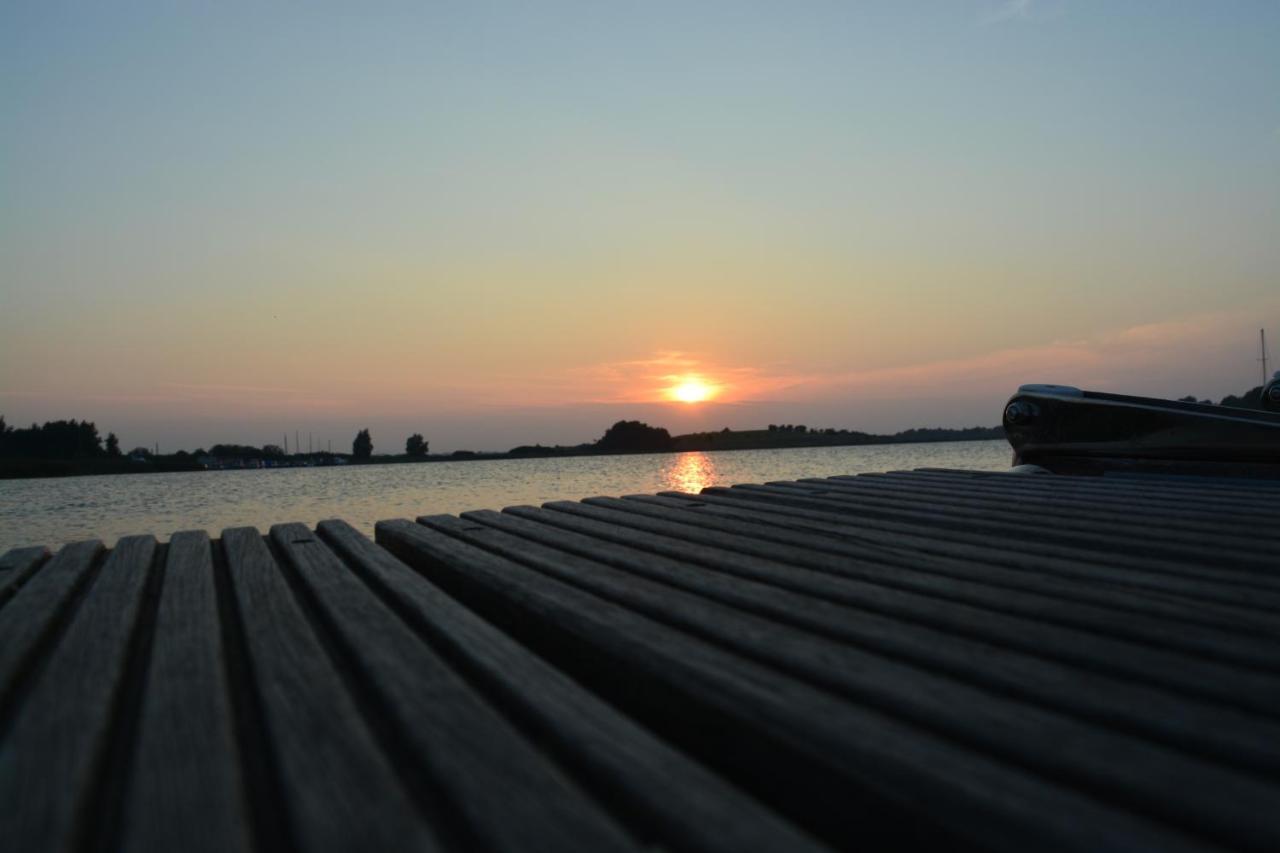 Hausboot Lagoon Stralsund Exteriör bild